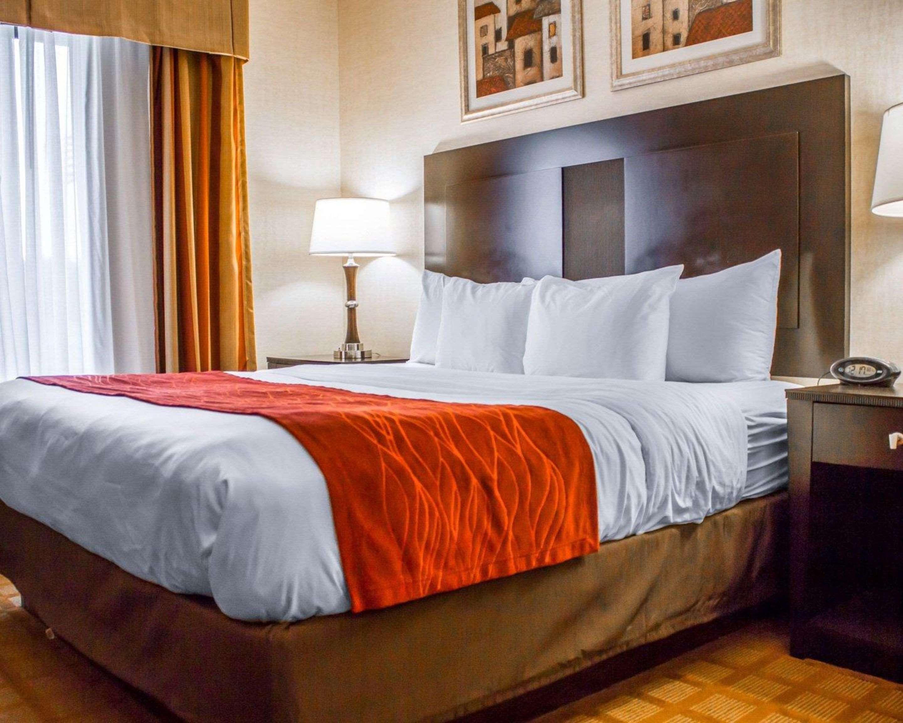 Comfort Suites Edinboro Εξωτερικό φωτογραφία