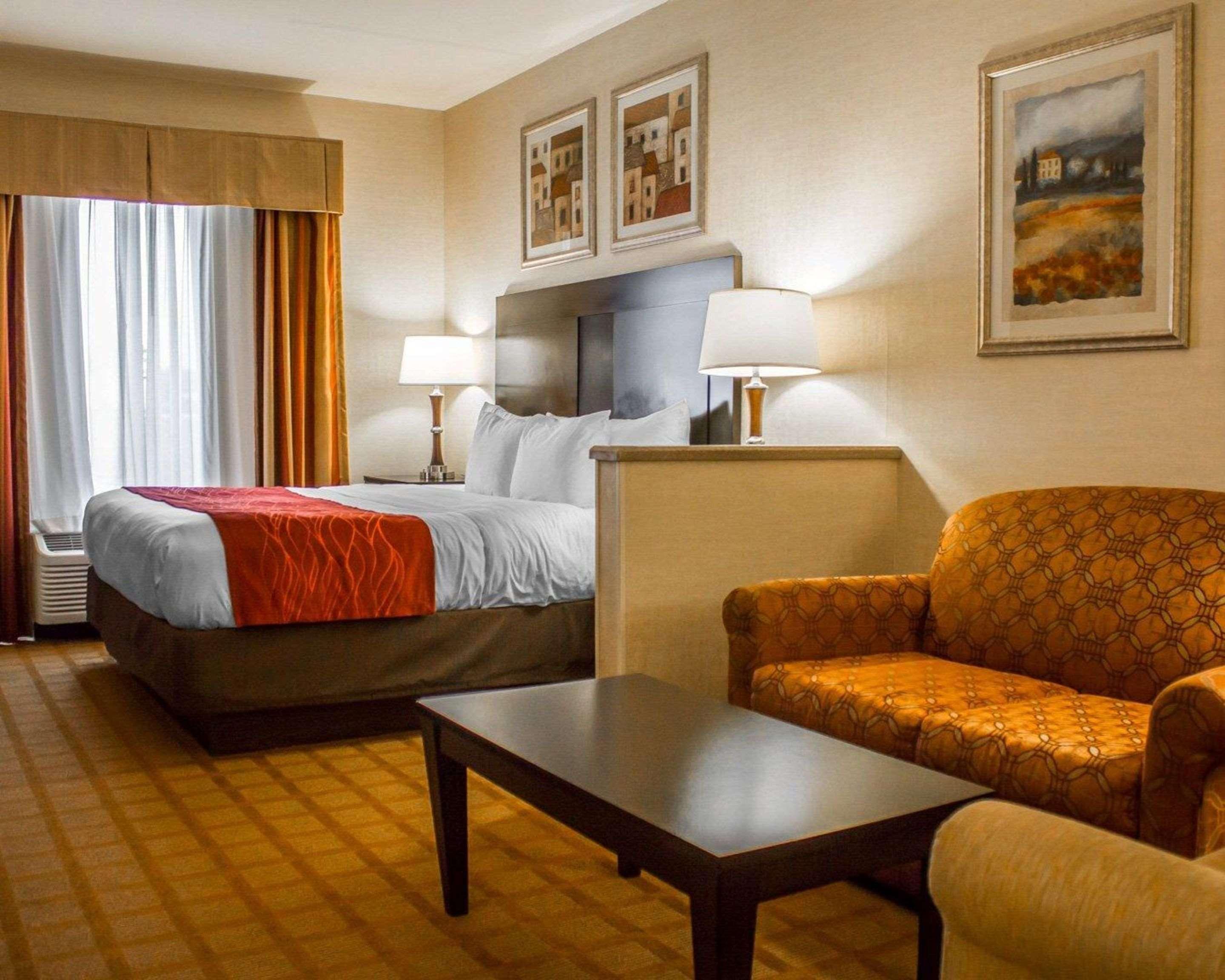 Comfort Suites Edinboro Εξωτερικό φωτογραφία