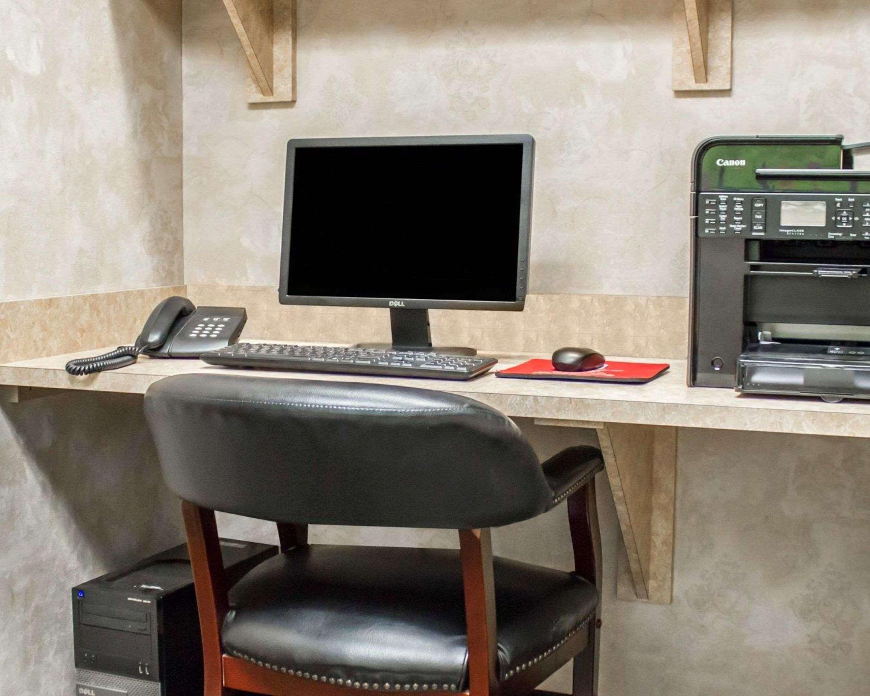 Comfort Suites Edinboro Εξωτερικό φωτογραφία