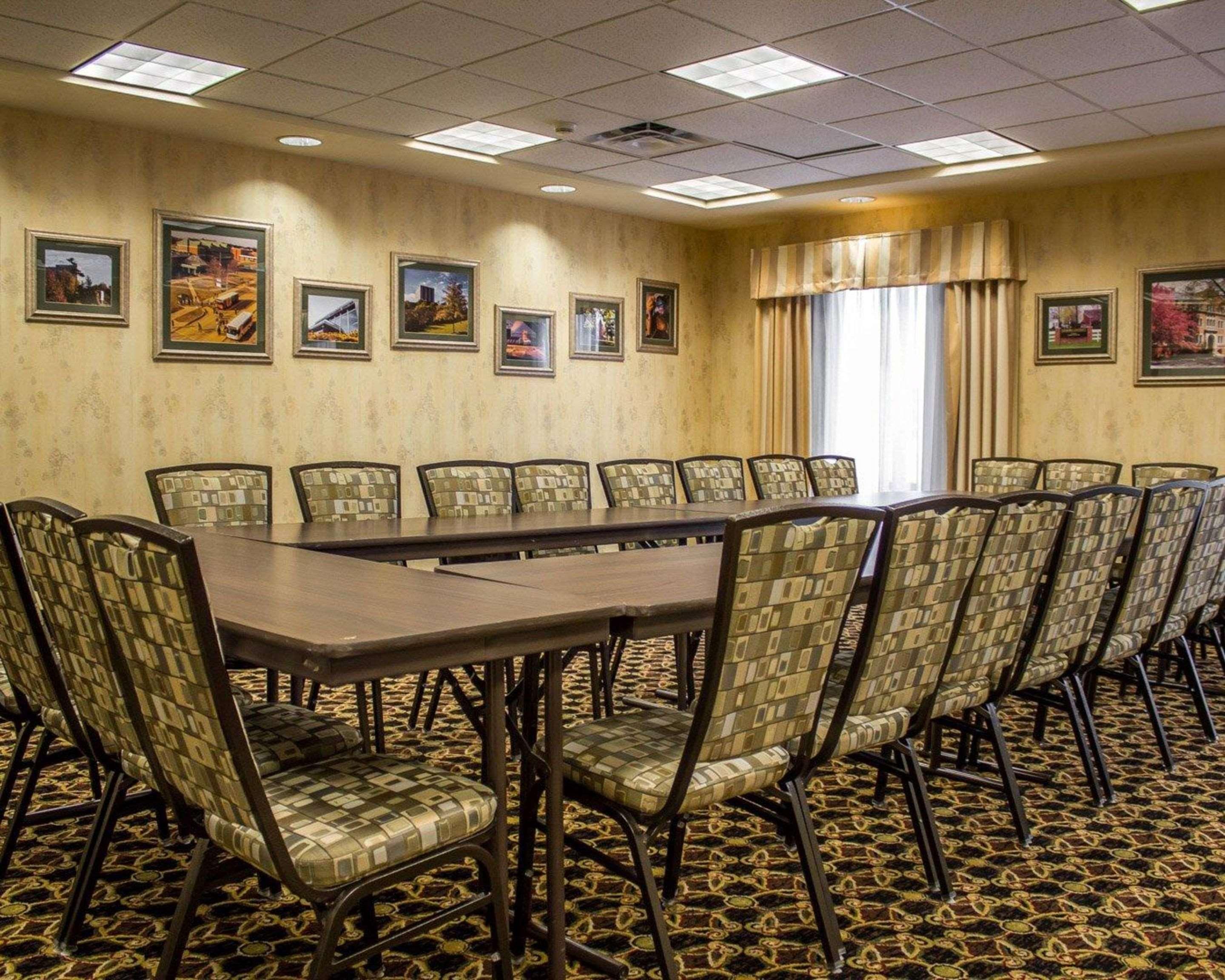 Comfort Suites Edinboro Εξωτερικό φωτογραφία