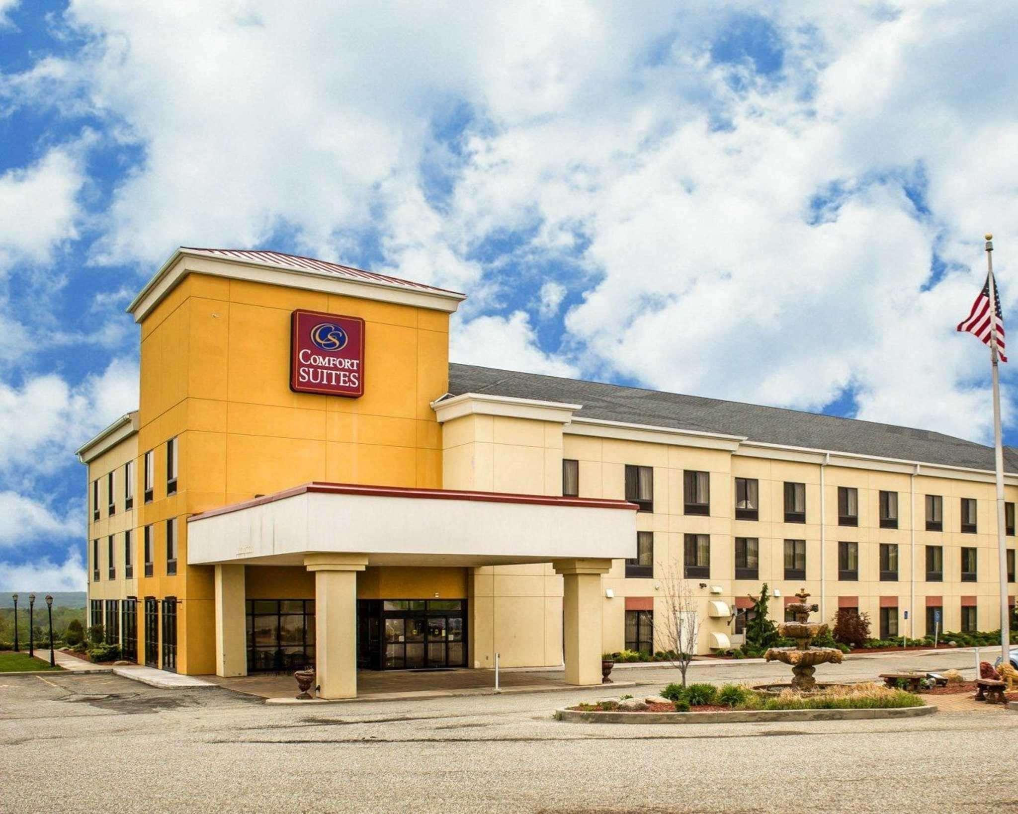 Comfort Suites Edinboro Εξωτερικό φωτογραφία