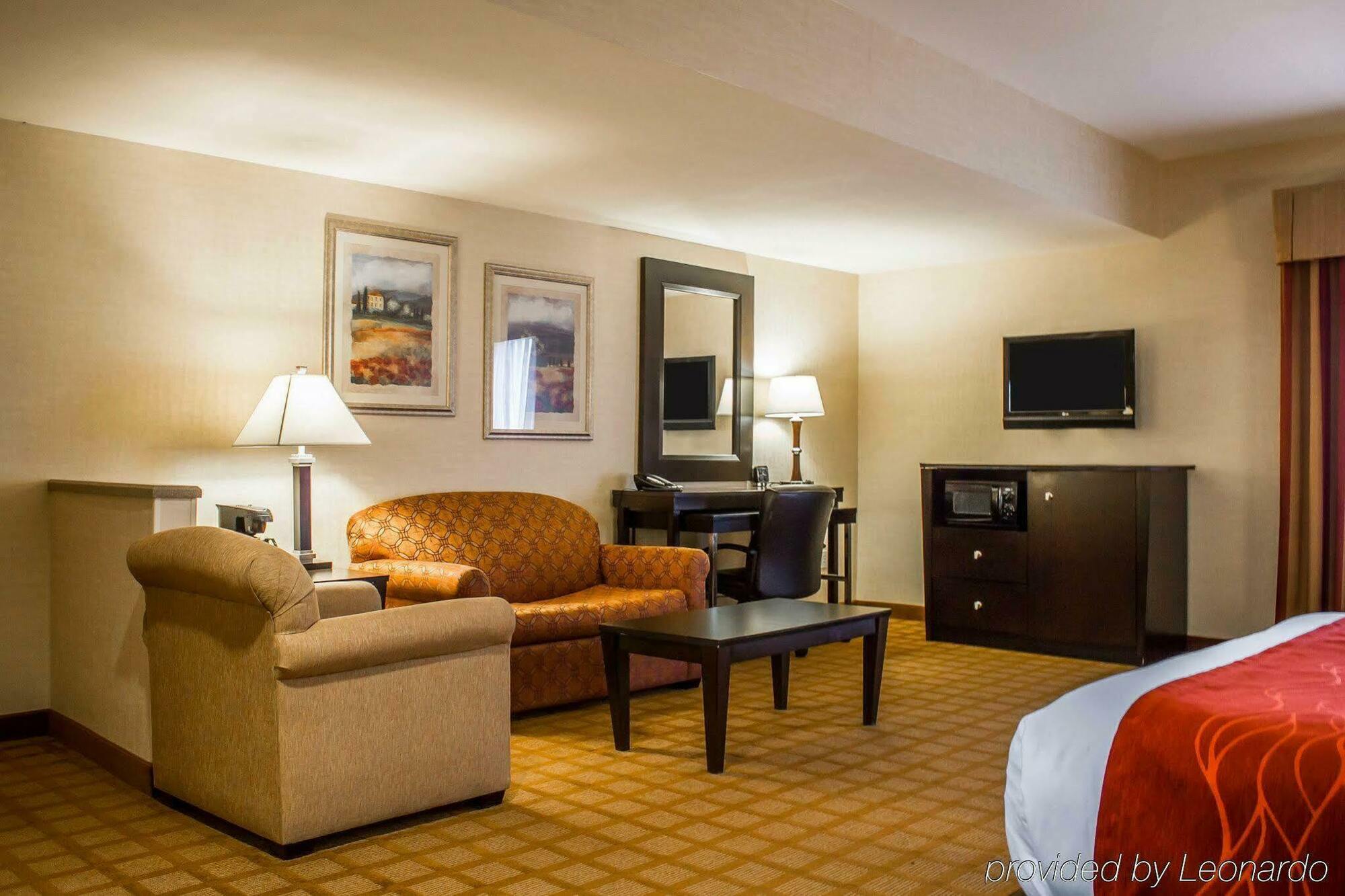Comfort Suites Edinboro Εξωτερικό φωτογραφία